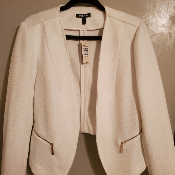 Torrid Open Front Crepe Blazer - Picture 1 of 3